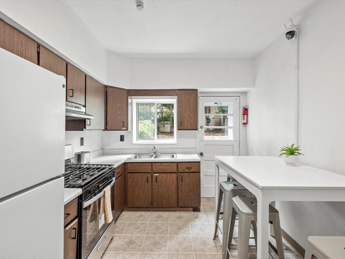 Oakland/University @H Bright And Stylish Private Bedroom With Shared Bathroom Pittsburgh Exteriör bild